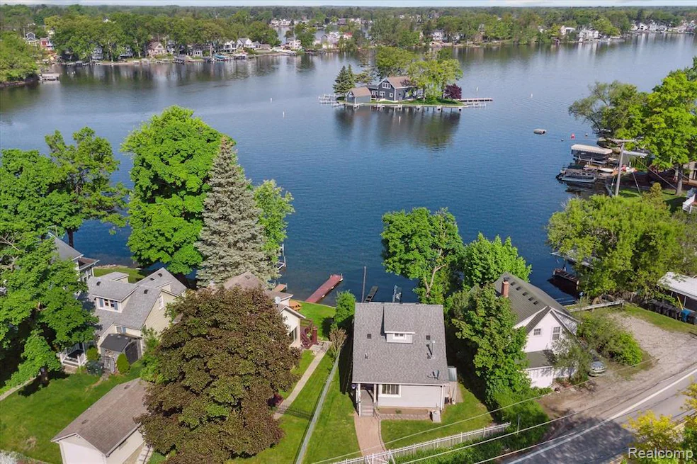 336-heights-rd-lake-orion-mi-primaryphoto